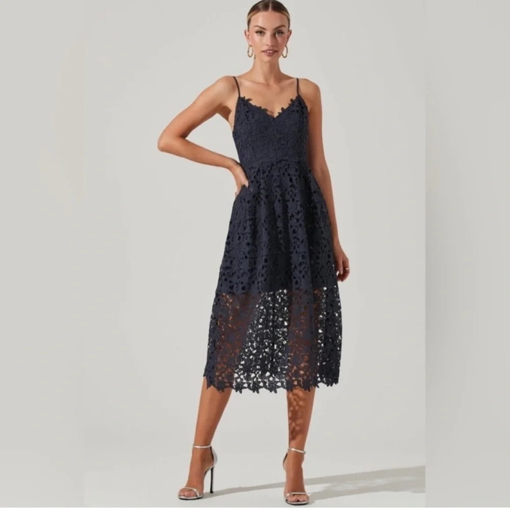 ASTR the label LACE A LINE MIDI DRESS - Picture 1 of 12